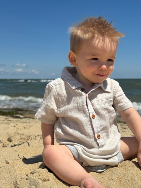 Beige, Gauze, wqven, onesie, button, buttons, collar, baby, boy, playing, in, sand, summer, henry,