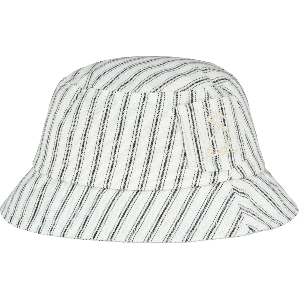 Black/white bucket hat