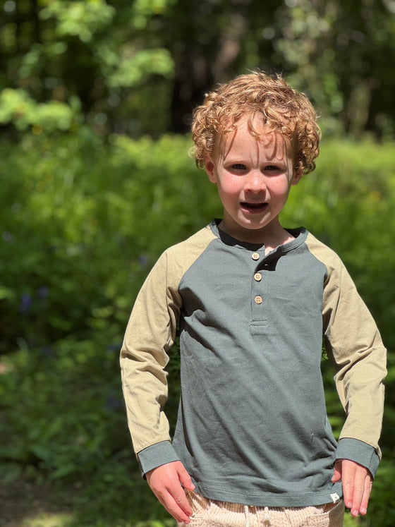 LUGOFF Forest/Sage Raglan Henley
