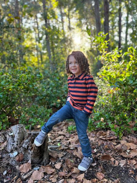 little, boys, foot, on ,tee, stump, rust, navy, p[que, polo, stripe, stiped, stripes, button, buttons, collar,  blue, jeans, casual, henry,                